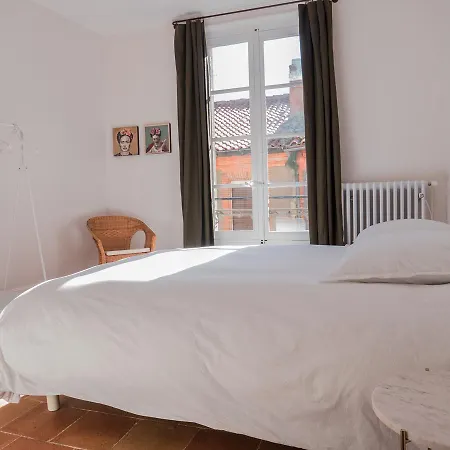 La Cour Verte Guest house Gaillac